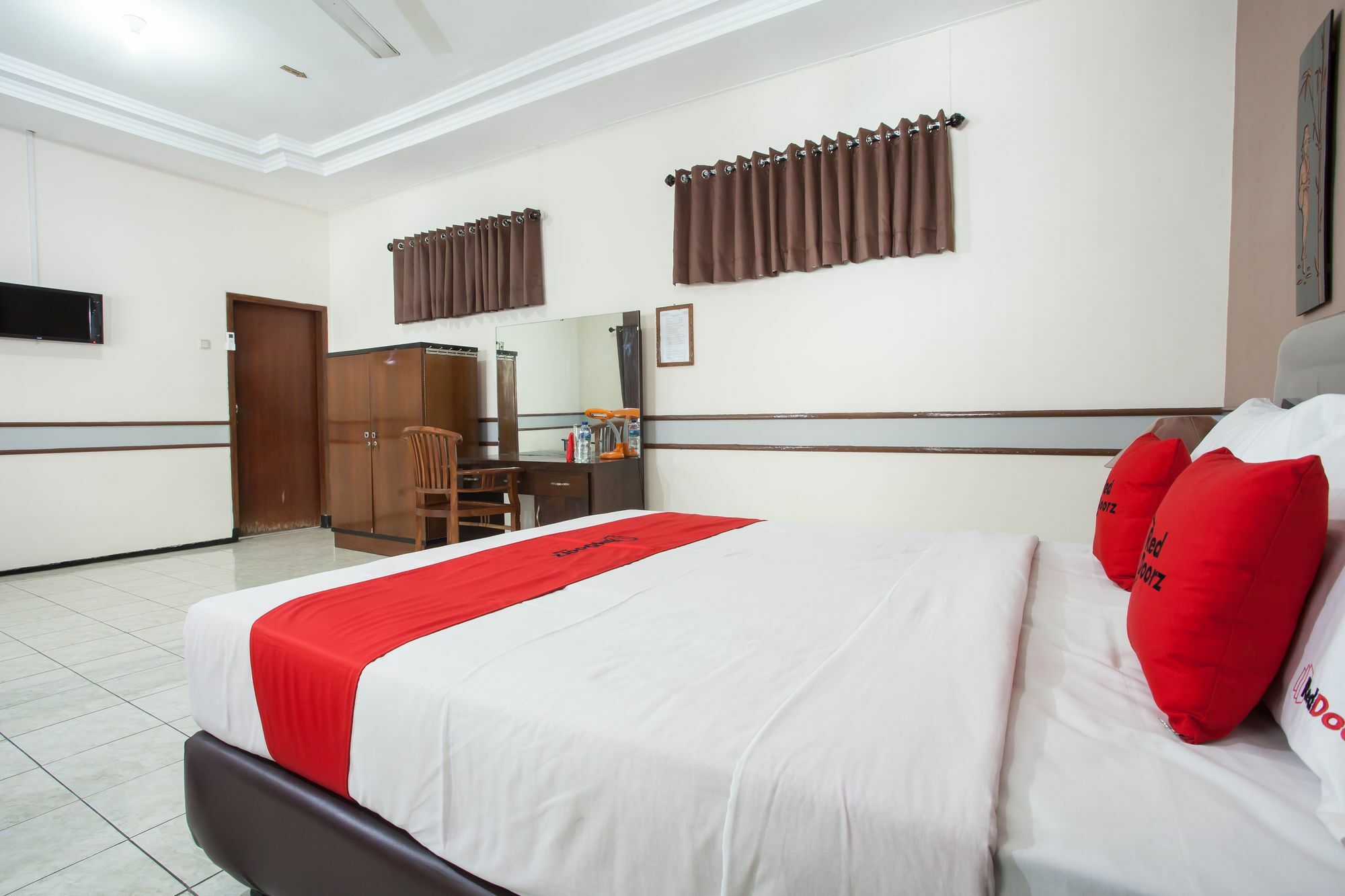 Reddoorz Near Balai Kota Malang Hotel Exterior foto